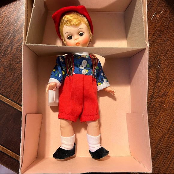 Hansel and Gretel Madame Alexander dolls 8” vintage 1978 - Picture 9 of 9